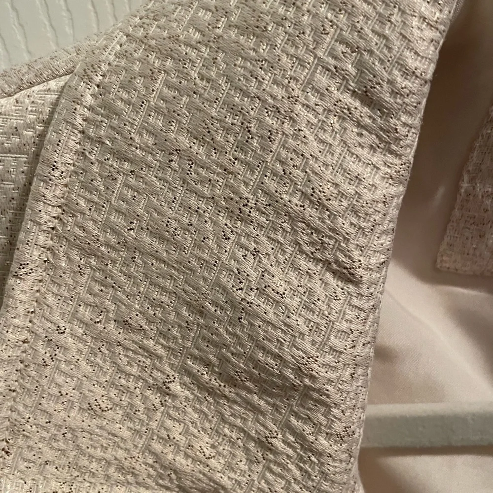 A New Day- Cream w/ Gold flecks- Blazer- Size large - Picture 6 of 6